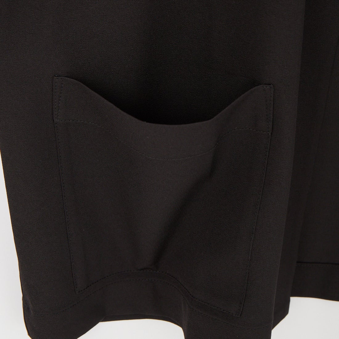 SLICK [スリック] トロピカルストレッチ ボタンレスカーディガン [5120229] 700 BLACK