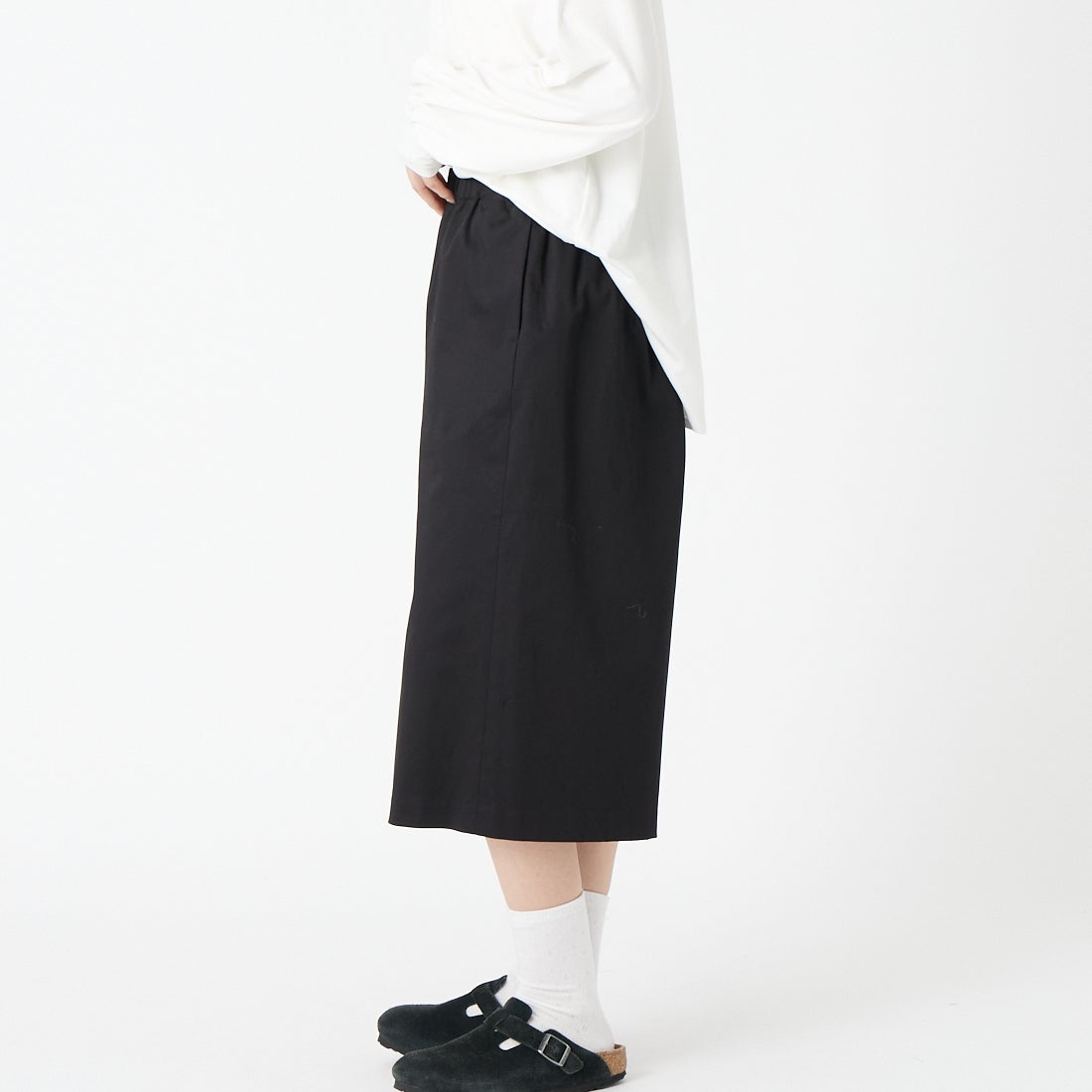 mizuiro ind [ミズイロインド] ハーフイージーパンツ [1-260101] 99 BLACK &&モデル身長：162cm 着用サイズ：F&&