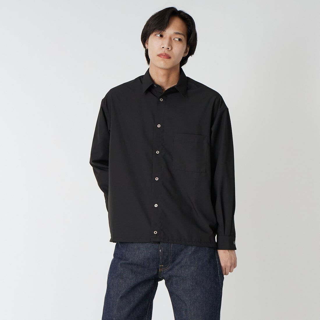 SLICK [スリック] コットンライクブロード ドローストリングシャツ [5121072] 700 BLACK &&モデル身長：179cm 着用サイズ：1&&