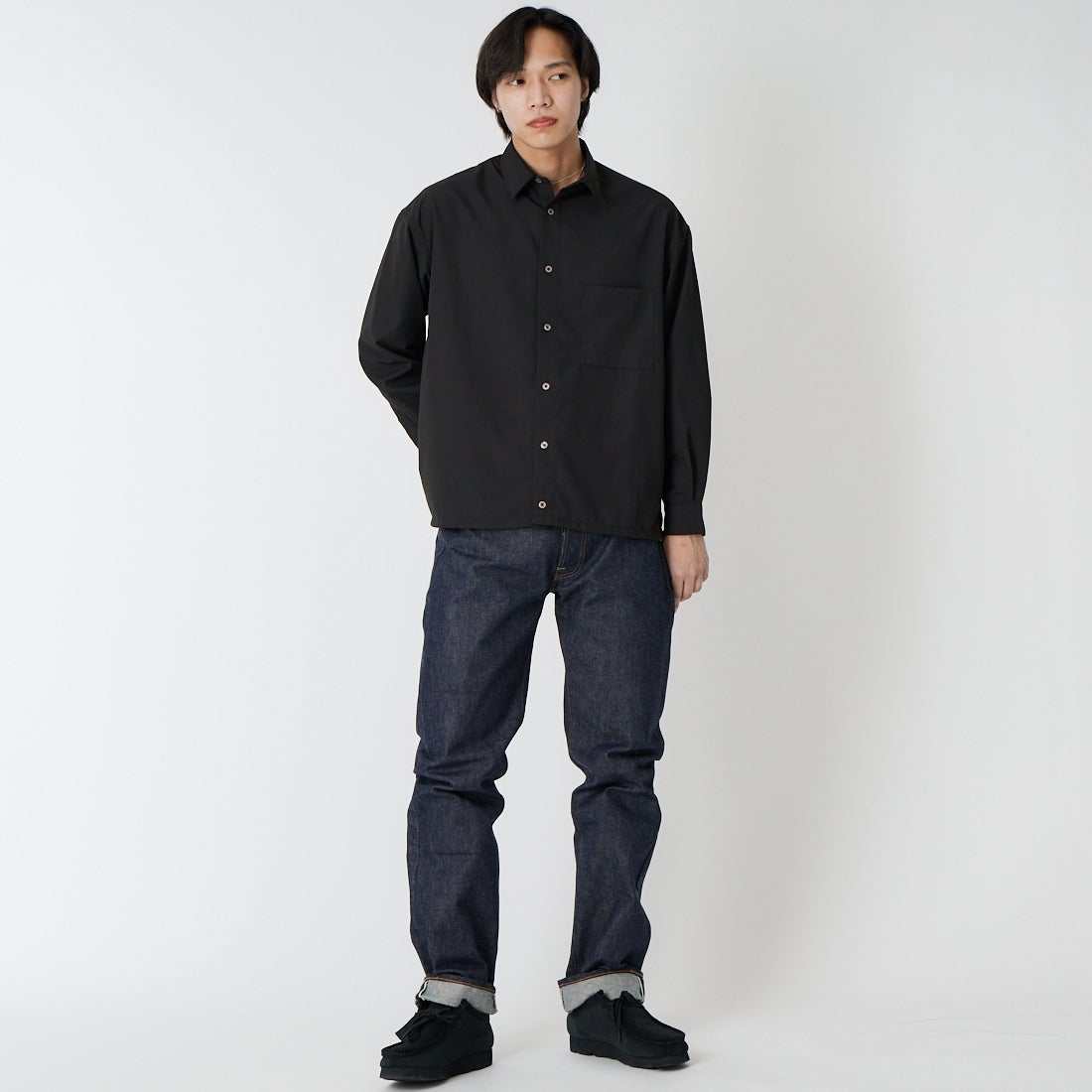 SLICK [スリック] コットンライクブロード ドローストリングシャツ [5121072] 700 BLACK &&モデル身長：179cm 着用サイズ：1&&