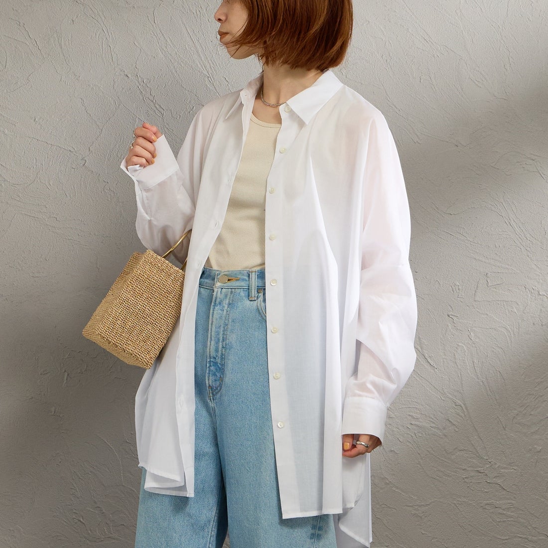 mizuiro ind [ミズイロインド] T/Cシアーワイドシャツ [1-230162] 11 OFF WHI &&モデル身長：158cm 着用サイズ：F&&