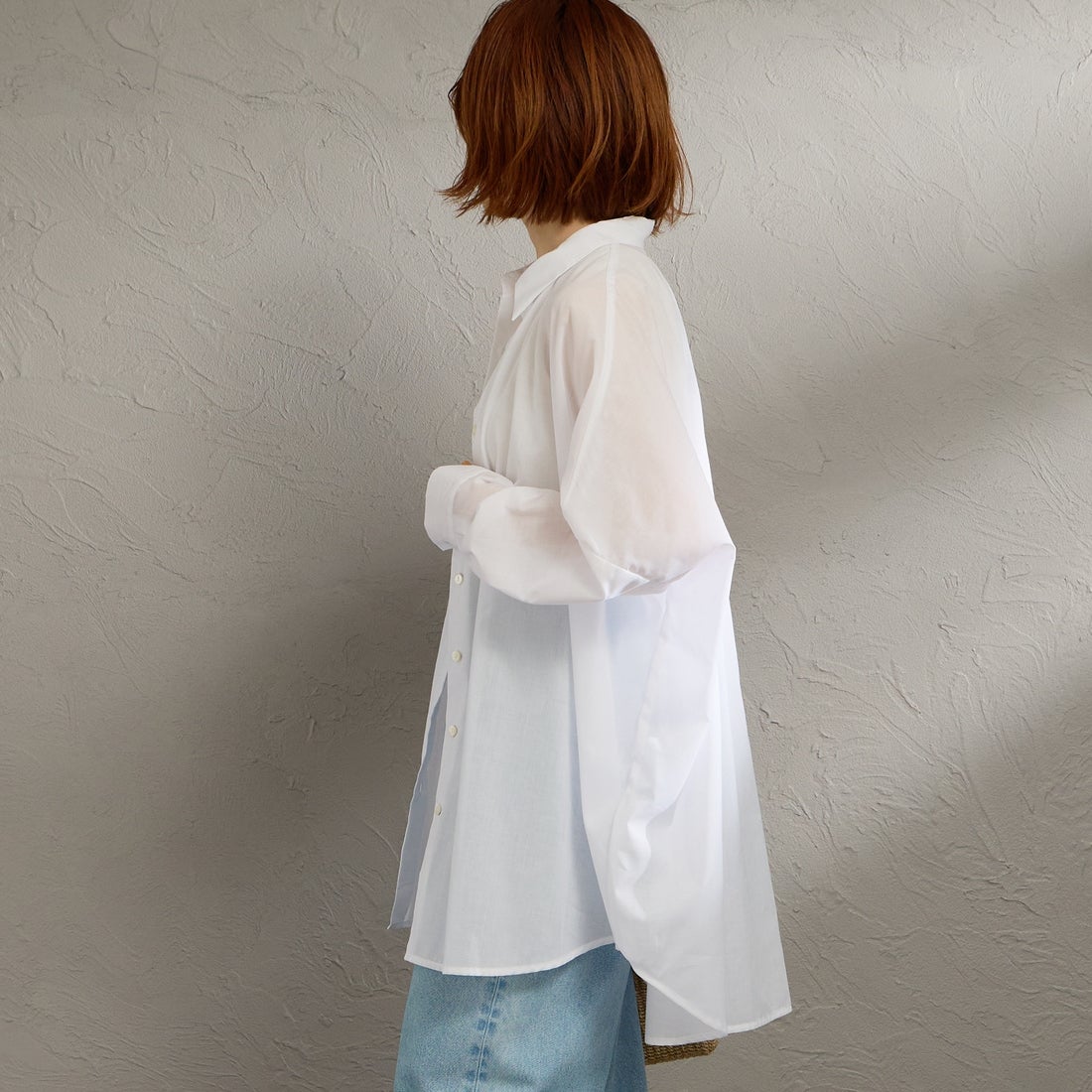 mizuiro ind [ミズイロインド] T/Cシアーワイドシャツ [1-230162] 11 OFF WHI &&モデル身長：158cm 着用サイズ：F&&