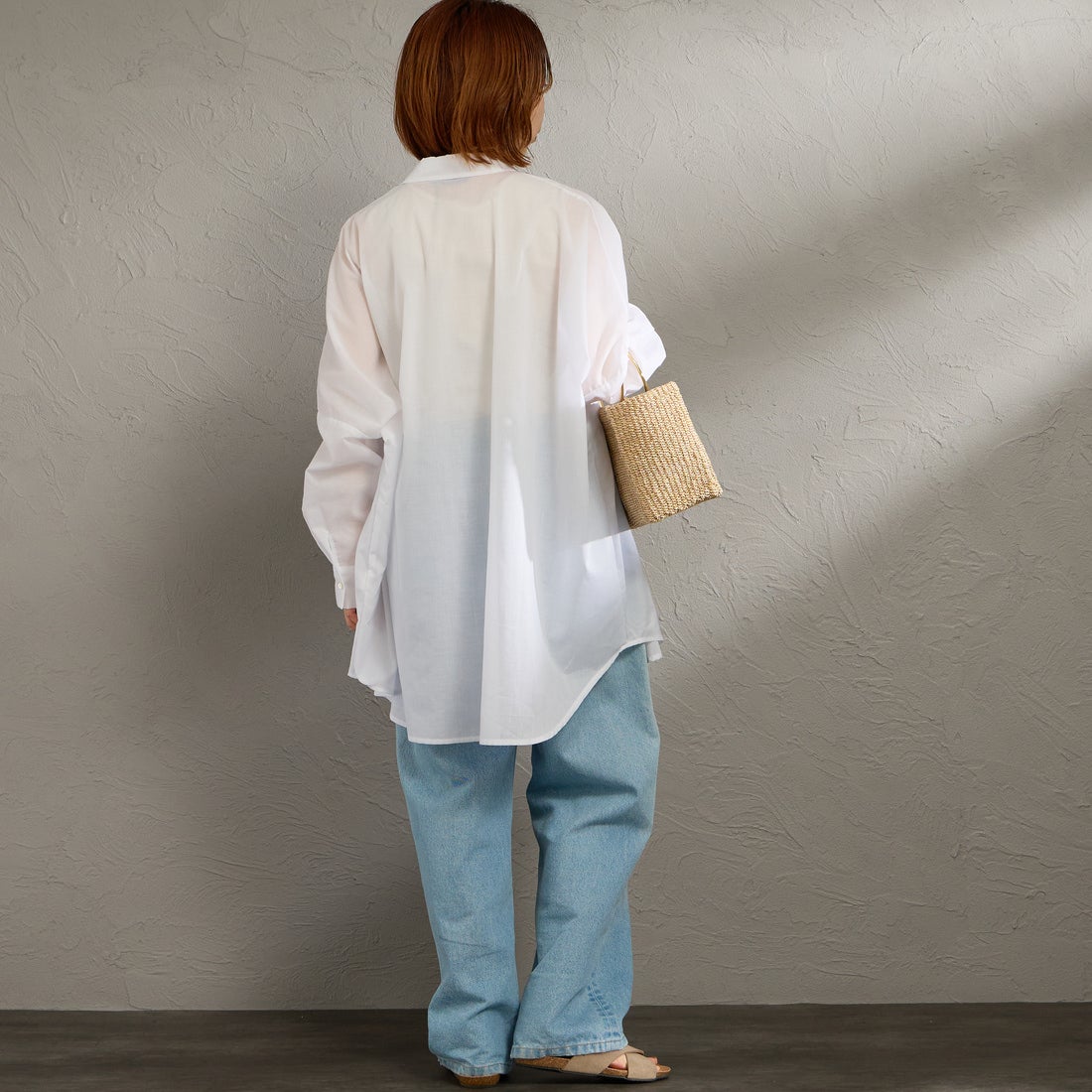 mizuiro ind [ミズイロインド] T/Cシアーワイドシャツ [1-230162] 11 OFF WHI &&モデル身長：158cm 着用サイズ：F&&