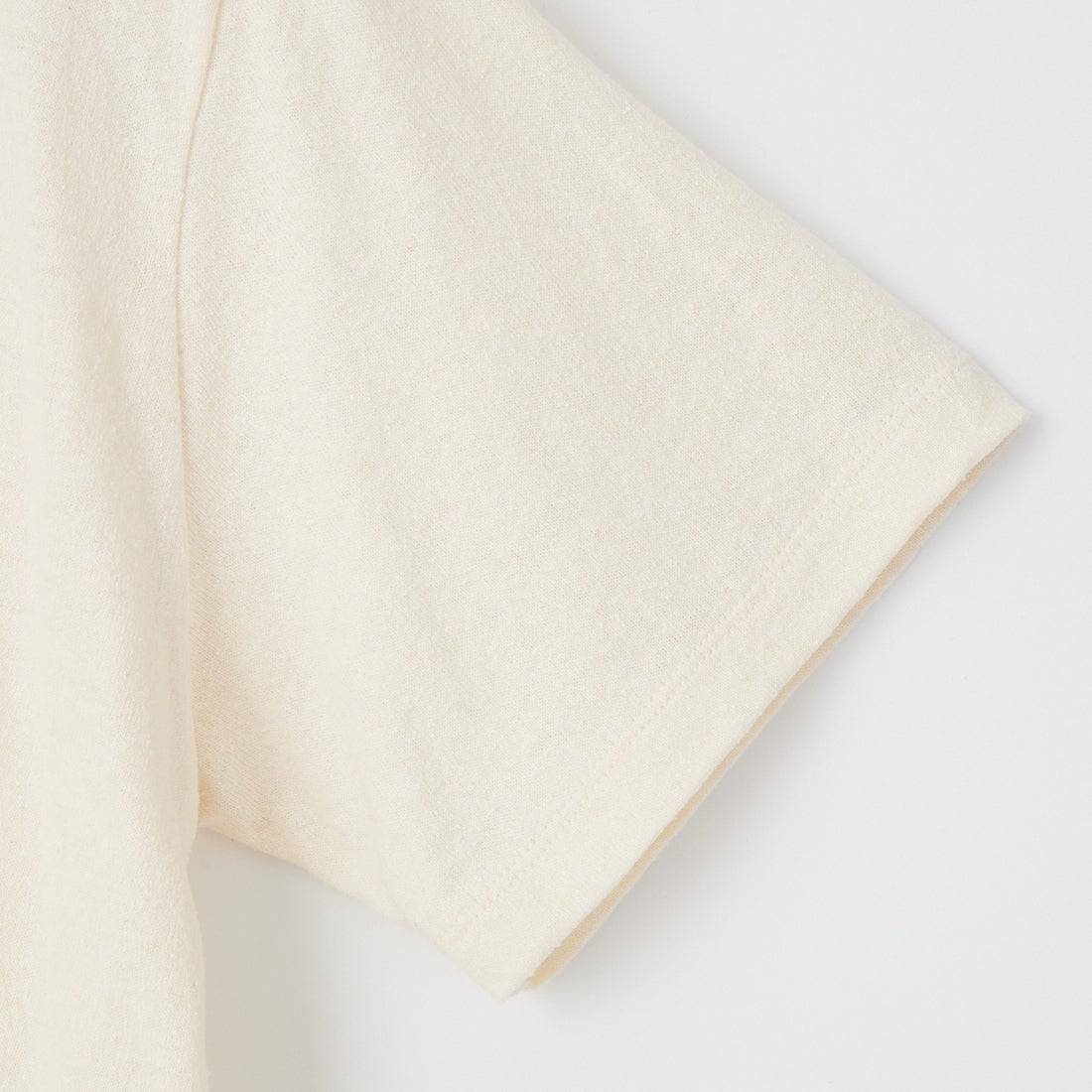 me. [ミードット] ウォッシャブルシルク天竺 ベーシックTシャツ [ME-25411] 204 IVORY