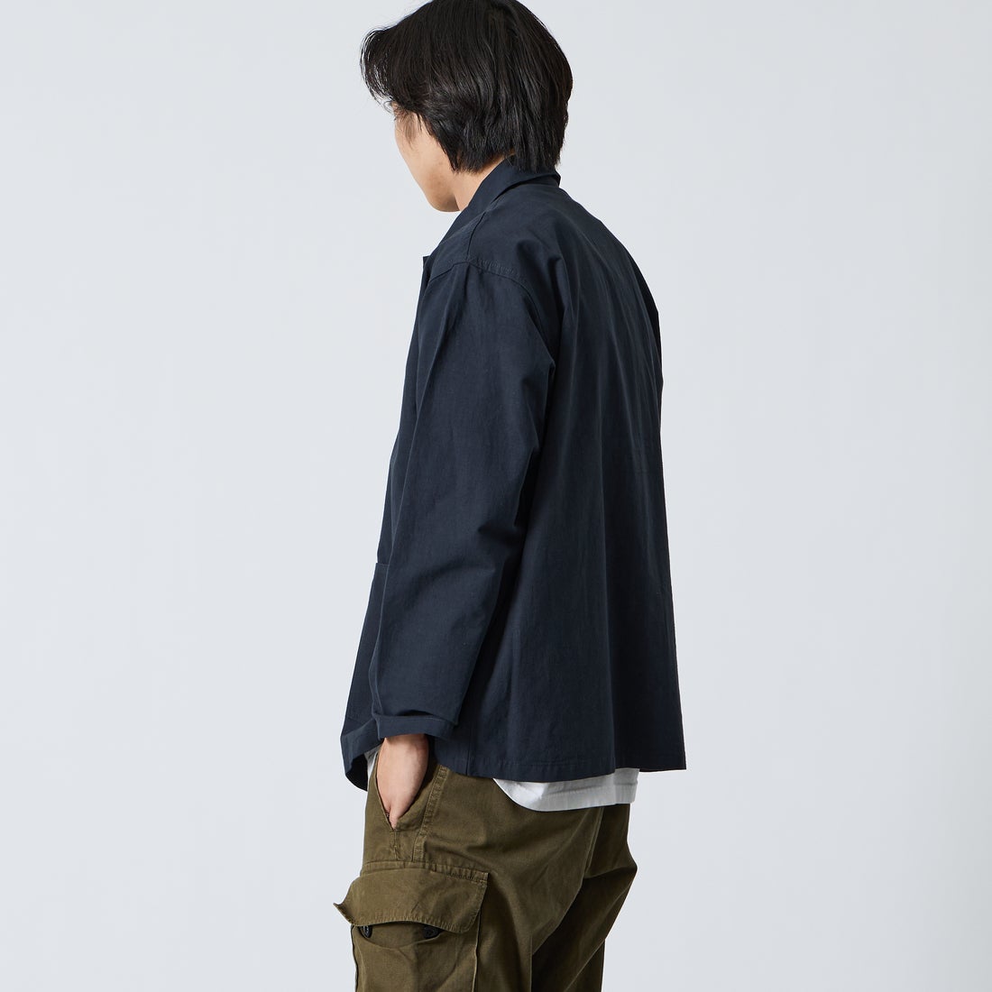 DANTON [ダントン] コットンリネンカバーオールシャツ [DT-B0240WCL] NAVY &&モデル身長：179cm 着用サイズ：40&&