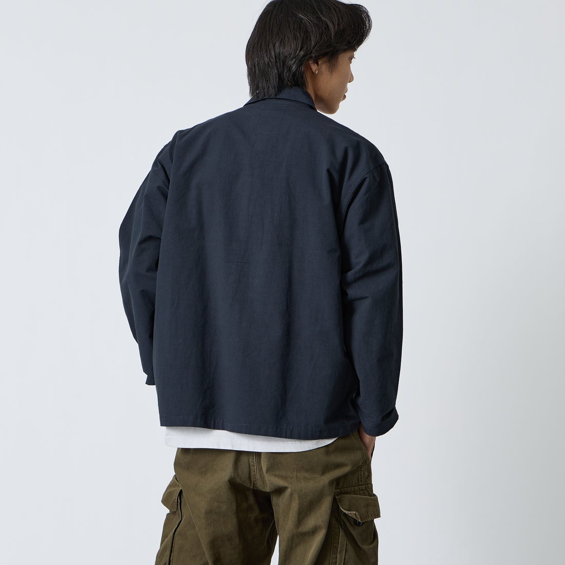 DANTON [ダントン] コットンリネンカバーオールシャツ [DT-B0240WCL] NAVY &&モデル身長：179cm 着用サイズ：40&&