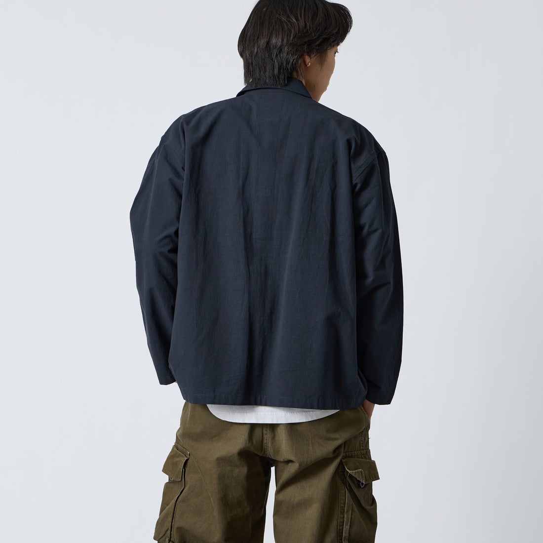 DANTON [ダントン] コットンリネンカバーオールシャツ [DT-B0240WCL] NAVY &&モデル身長：179cm 着用サイズ：42&&