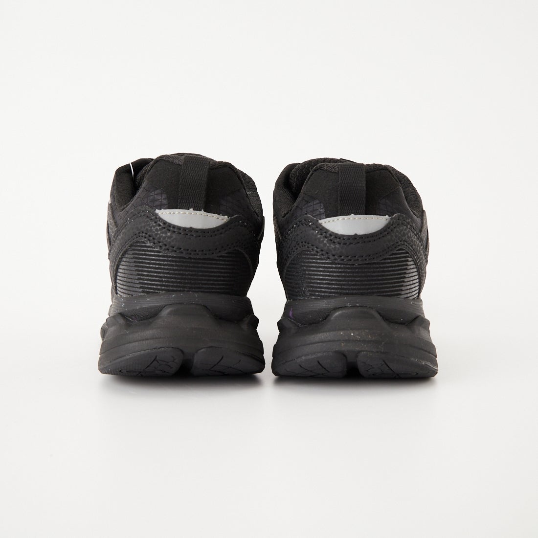 MOISTHROUGH 360 [モイスルー360] VENTIRIS スニーカー [M1110M] BLACK