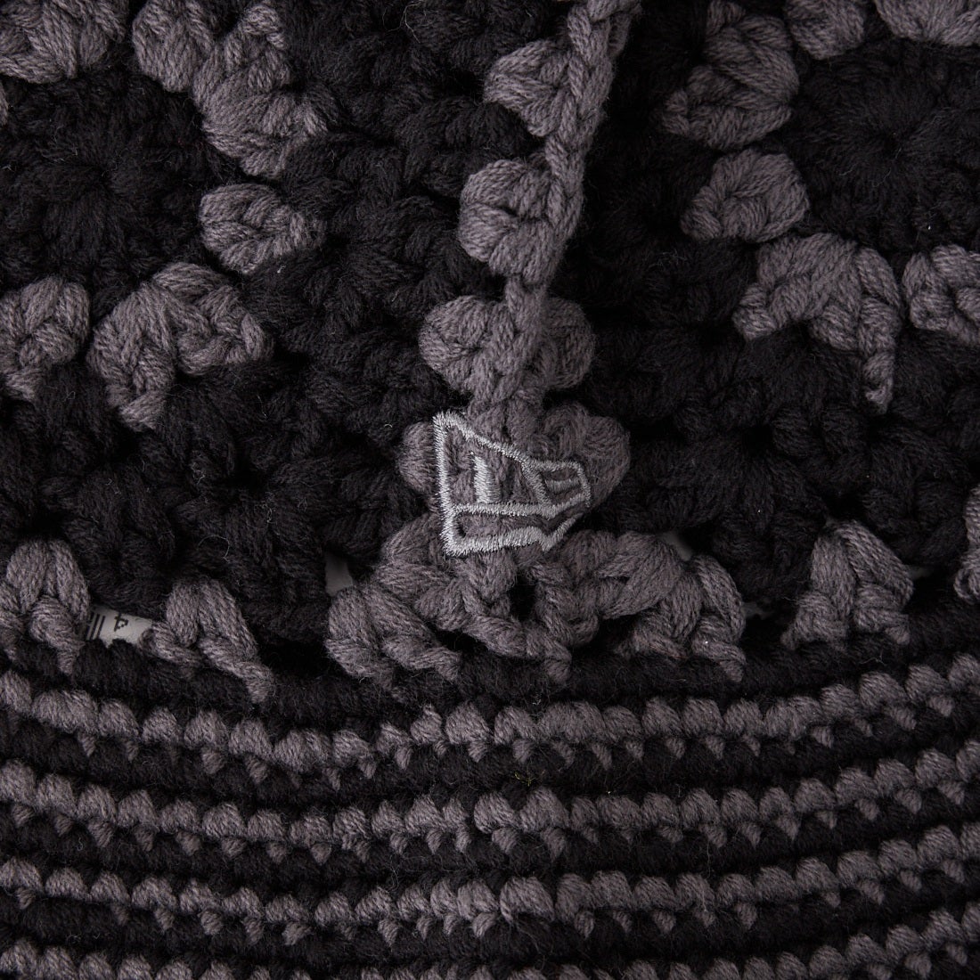 NEW ERA [ニューエラ] クロシェニットバケットハット [14744710] DGRY BLK
