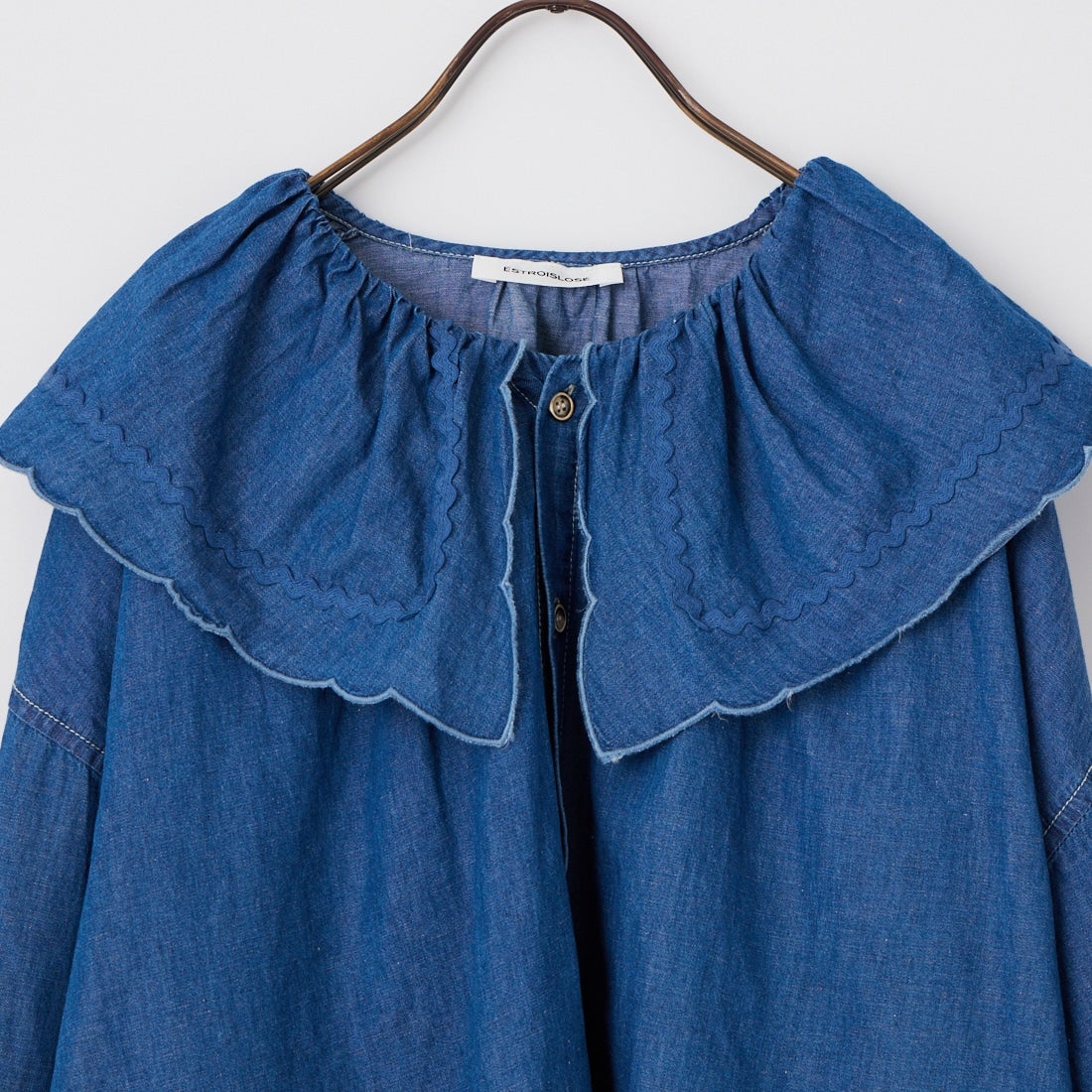 ESTROISLOSE [エストゥロワルーズ] 綿麻ライトオンスデニム 衿刺繍ブラウス [EB26103] 75 BLUE