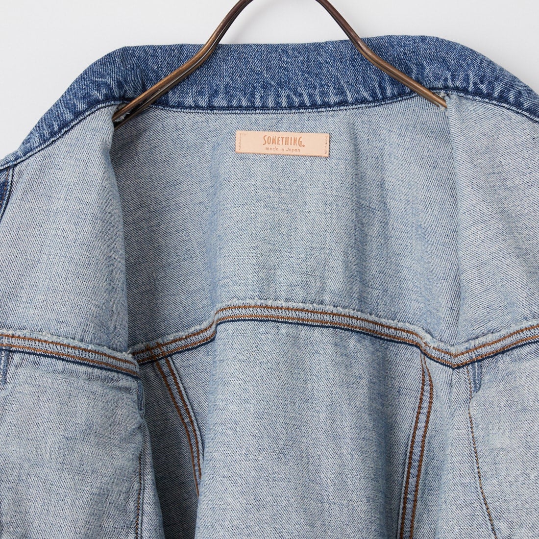 SOMETHING [サムシング] パワーショルダーデニムジャケット [SAT008] 94 L.BLUE