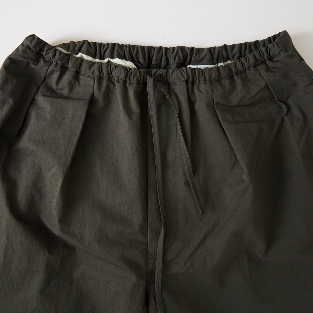 ORCIVAL [オーシバル] コットンナイロンツイル ワイドイージーパンツ [OR-E0282HCW] CHARCOAL