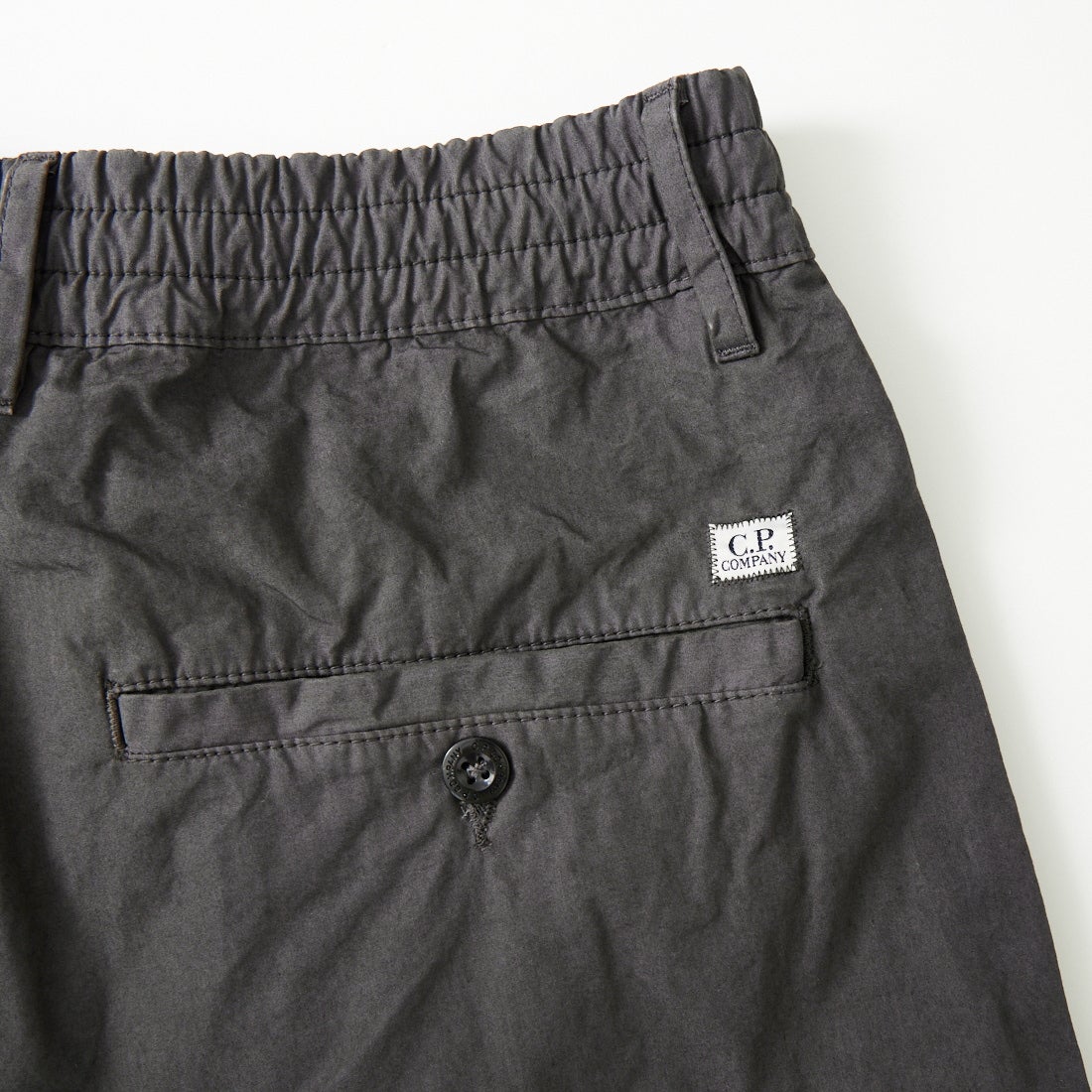 C.P.COMPANY [シーピーカンパニー] マイクロレップス ボクシーカーゴレンズパンツ [20CMPA126A] 921 GUNMET