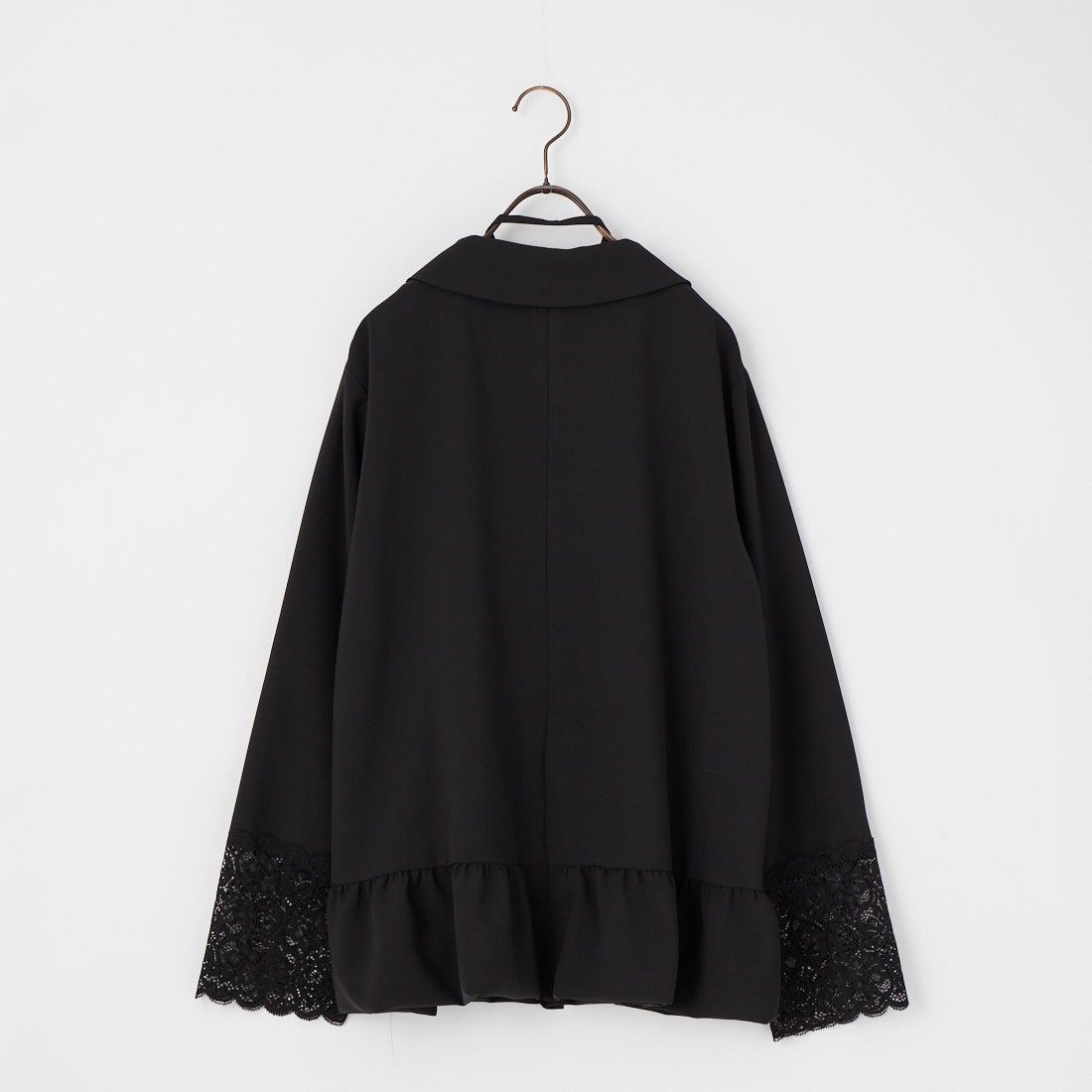 WILLFULLY [ウィルフリー] カフスレース ヘムバルーンフリルジャケット [2611-OU-06] BLACK