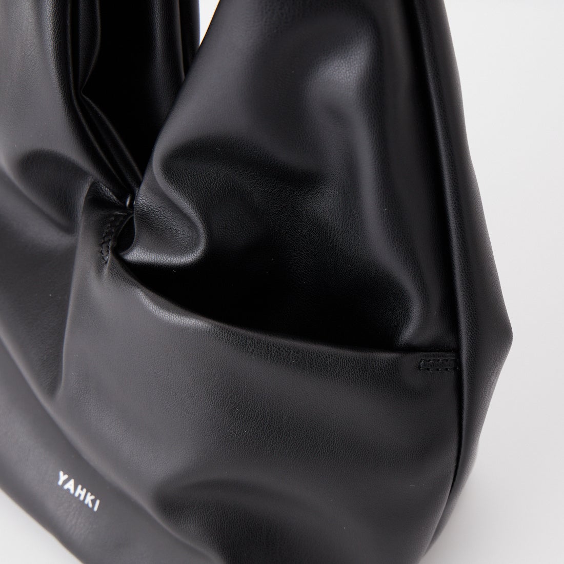 YAHKI [ヤーキ] フェイクレザーハンドバッグ [YH-795] BLACK
