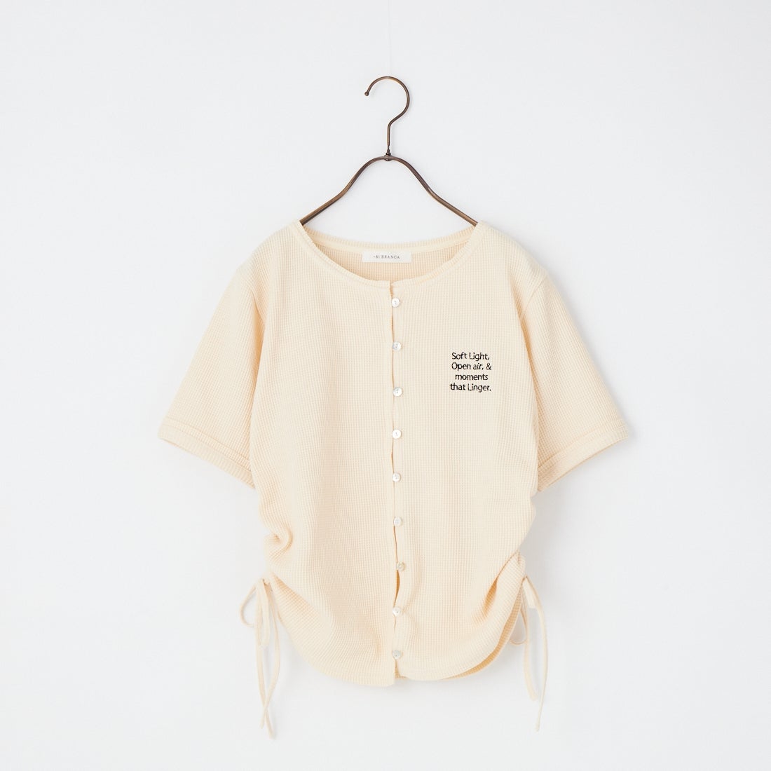 OFF WHITE