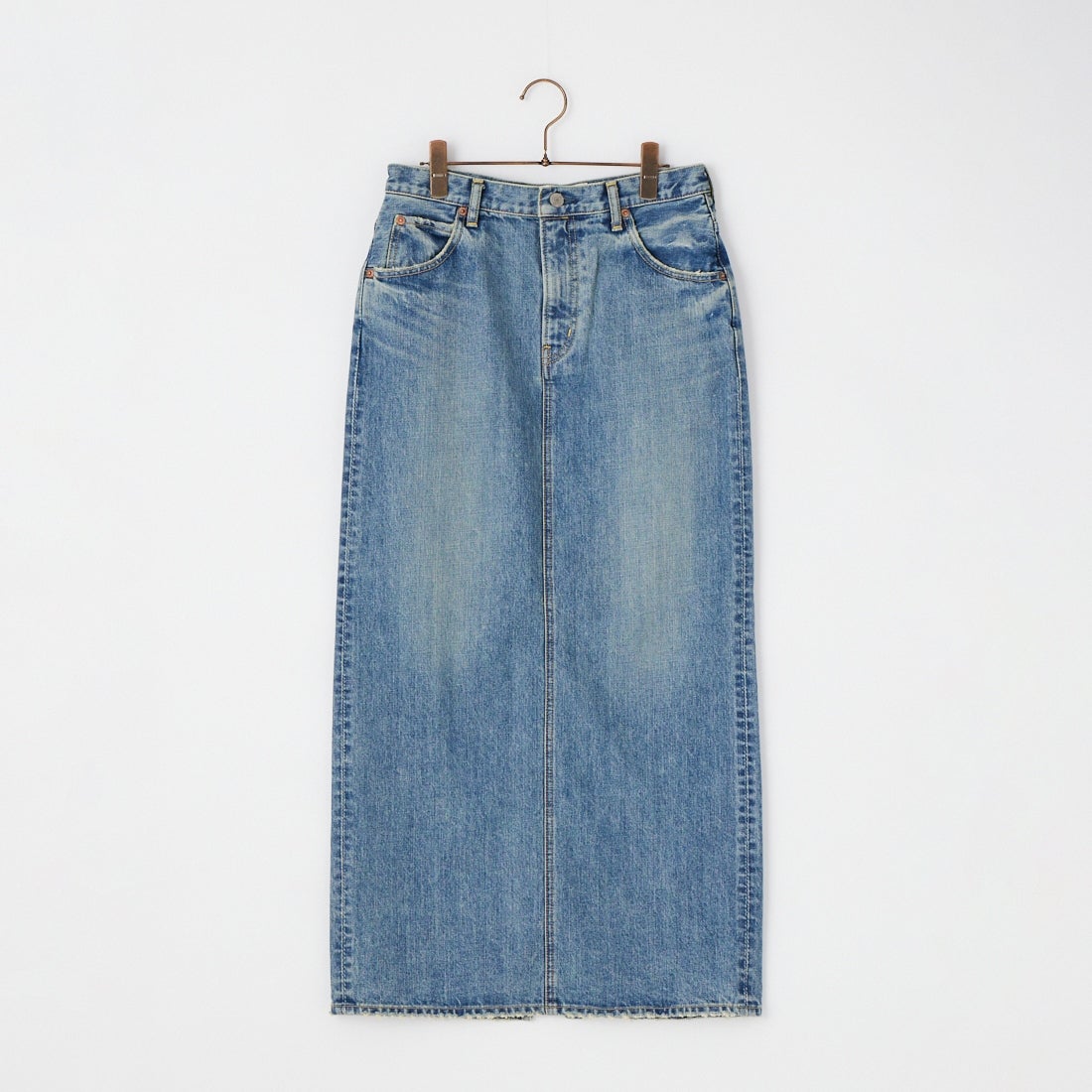 83 BLUE