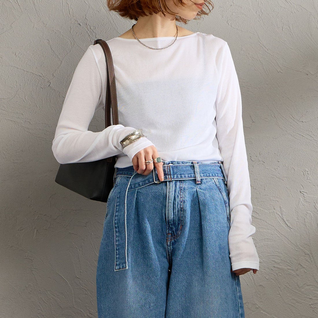 01 WHITE&&モデル身長：158cm 着用サイズ：F0&&