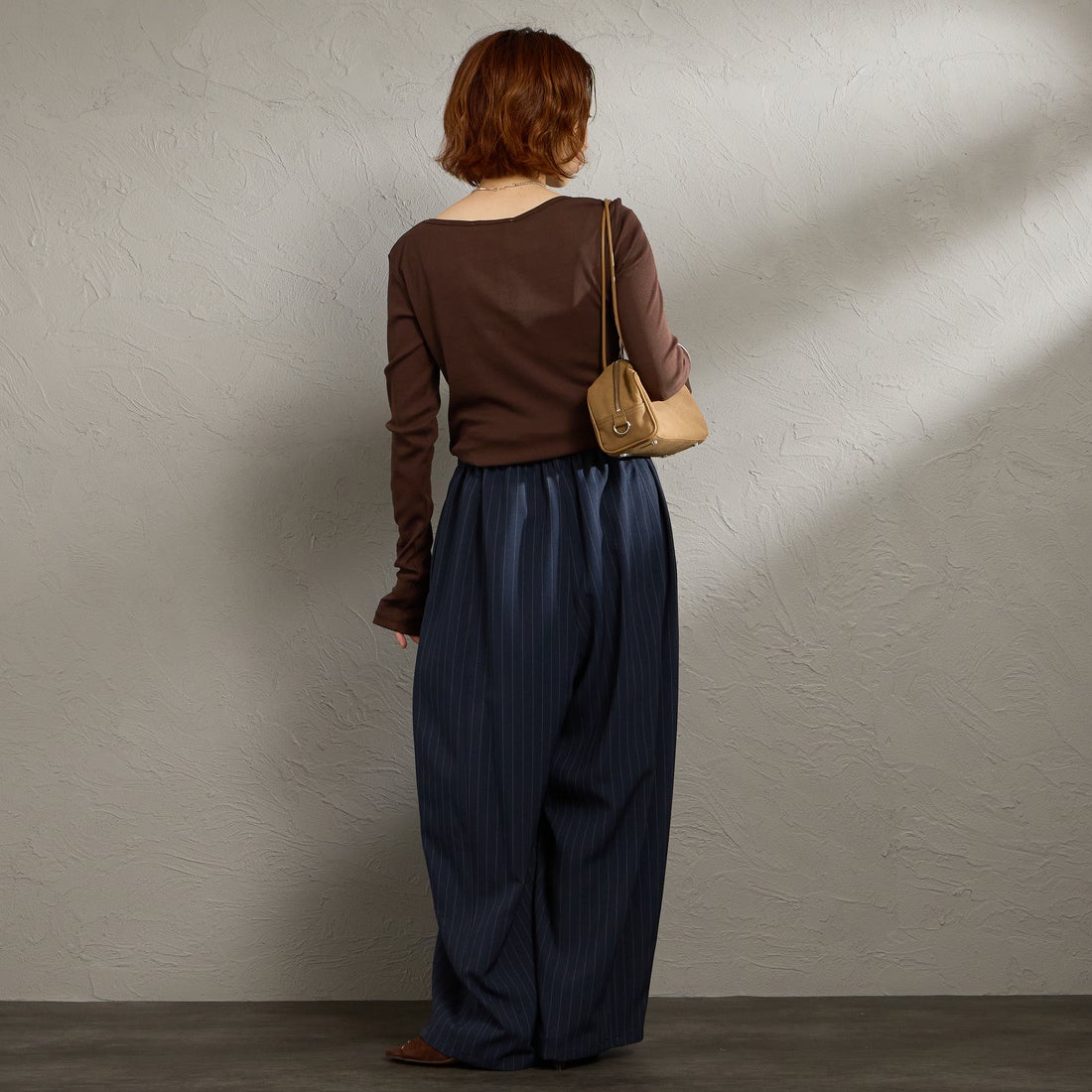 THE SHINZONE [ザ シンゾーン] シアーリブロングスリーブTシャツ [26SMSCU07] 48 BROWN &&モデル身長：158cm 着用サイズ：F0&&