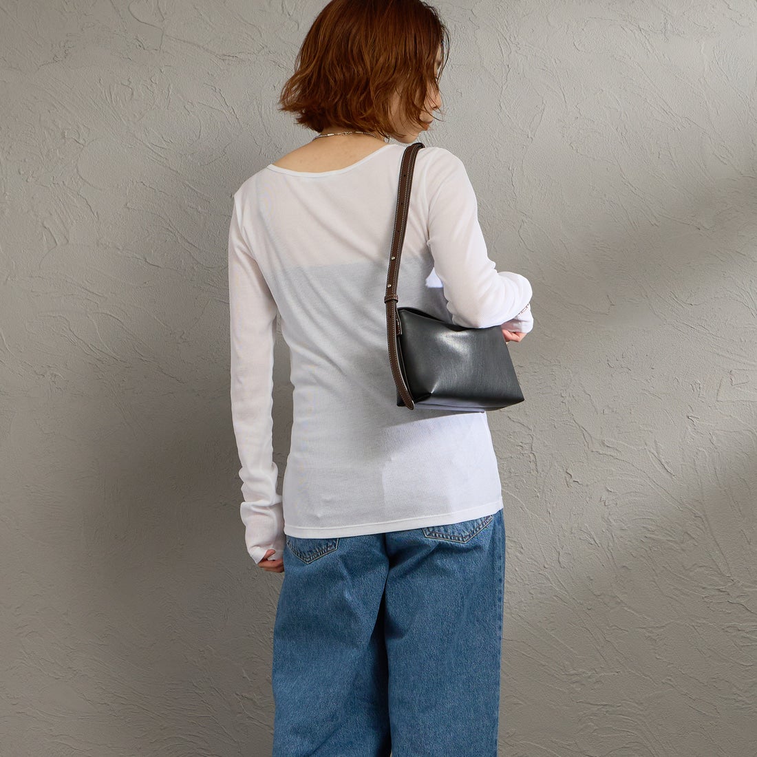 THE SHINZONE [ザ シンゾーン] シアーリブロングスリーブTシャツ [26SMSCU07] 01 WHITE &&モデル身長：158cm 着用サイズ：F0&&