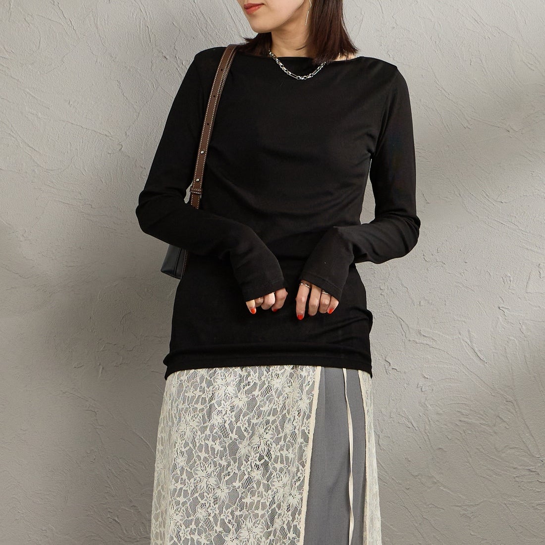 THE SHINZONE [ザ シンゾーン] シアーリブロングスリーブTシャツ [26SMSCU07] 07 BLACK &&モデル身長：160cm 着用サイズ：F0&&