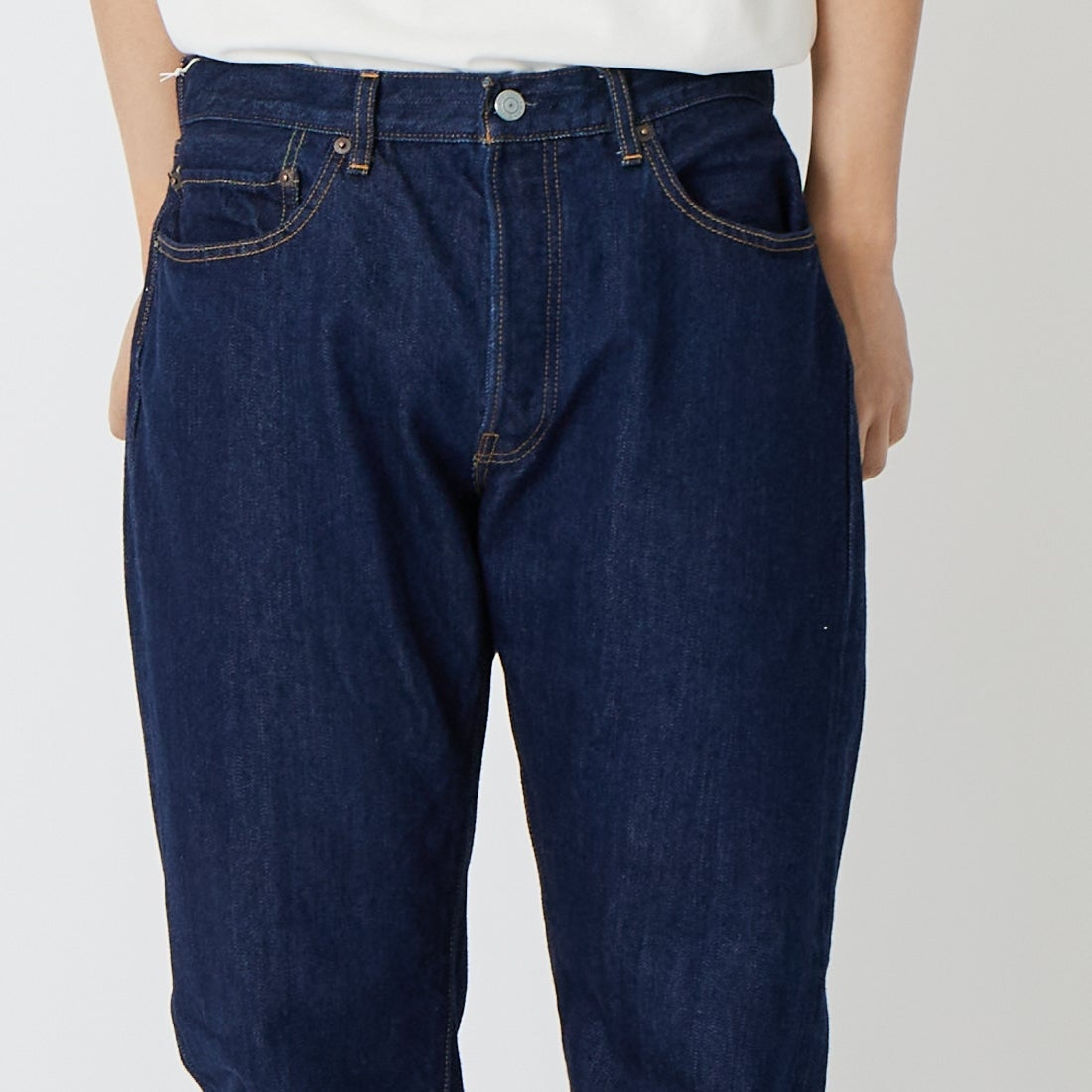 CIOTA [シオタ] ストレート5ポケットパンツ(リアルインディゴ) [PTLM-21STB-NIW] NAVY &&モデル身長：179cm 着用サイズ：32&&