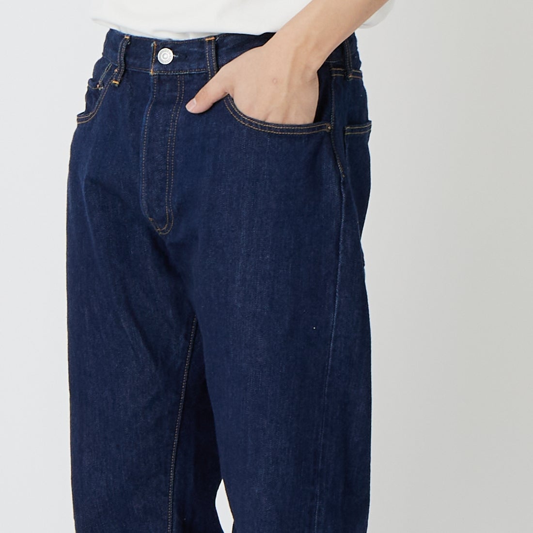 CIOTA [シオタ] ストレート5ポケットパンツ(リアルインディゴ) [PTLM-21STB-NIW] NAVY &&モデル身長：179cm 着用サイズ：32&&
