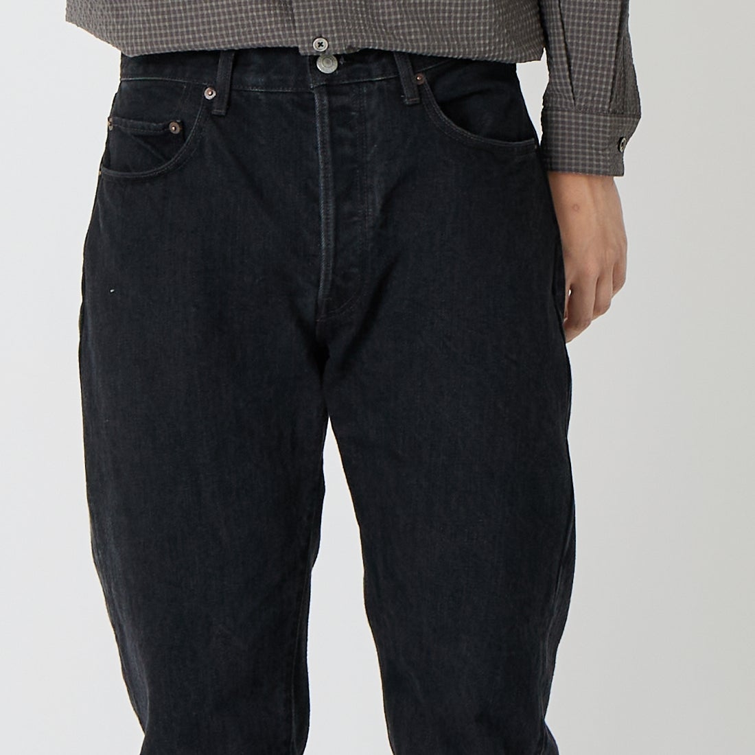 CIOTA [シオタ] ストレート5ポケットパンツ [PTLM-21STB-MBK] BLACK &&モデル身長：179cm 着用サイズ：32&&