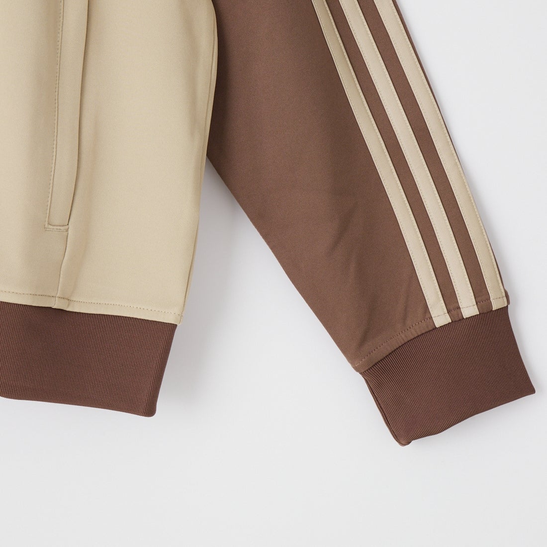 adidas Originals [アディダス オリジナルス] スーパースター ルーズトラックトップ [HQ114] KD8825