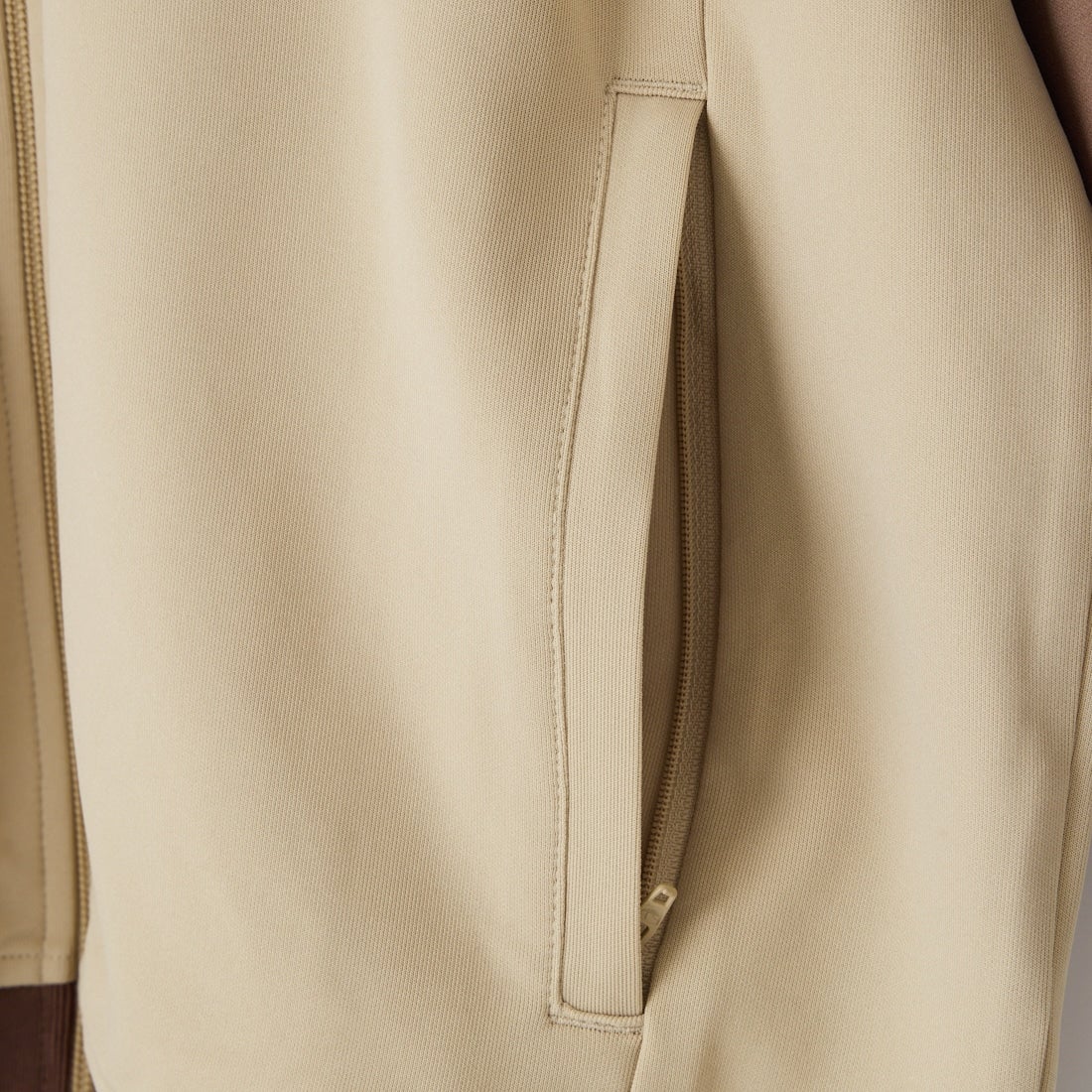 adidas Originals [アディダス オリジナルス] スーパースター ルーズトラックトップ [HQ114] KD8825