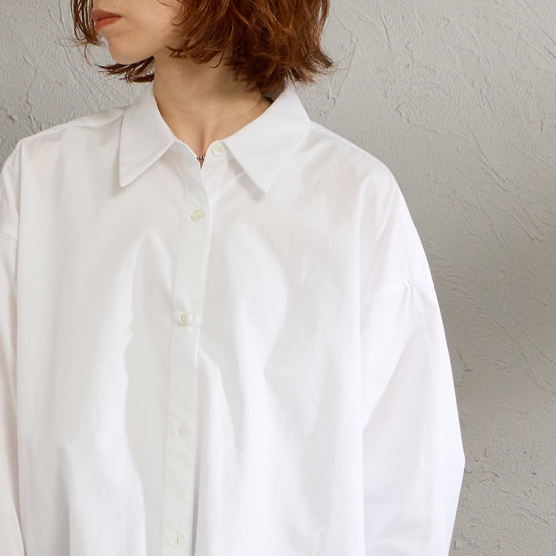 MARMARMAR [マーマーマー] バックコクーンレギュラーシャツ [1-830070] 11 OFF WHI &&モデル身長：158cm 着用サイズ：F&&