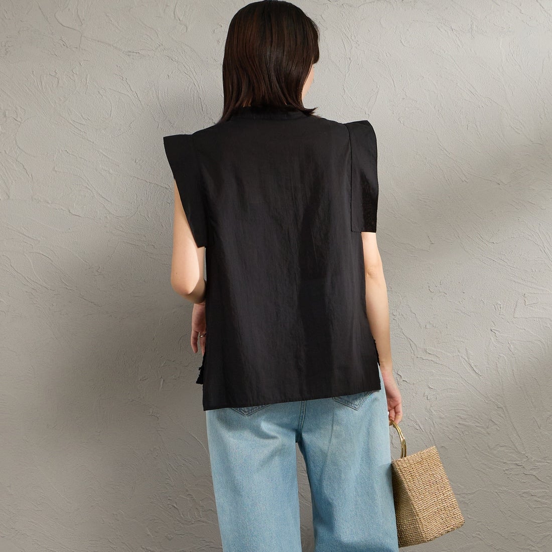 MARMARMAR [マーマーマー] スタンドカラーレースシャツ [1-830101] 99 BLACK &&モデル身長：160cm 着用サイズ：F&&