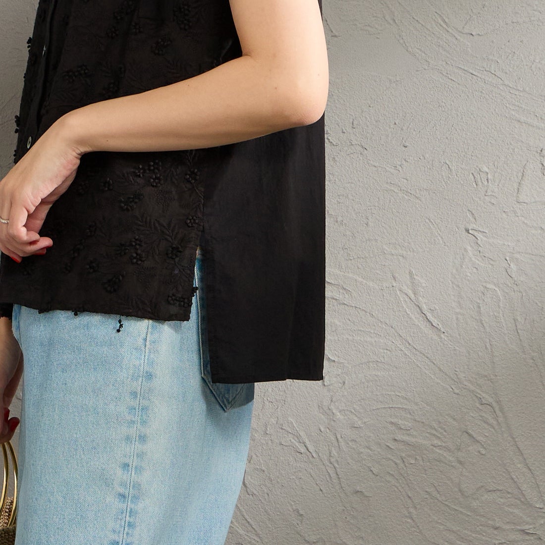 MARMARMAR [マーマーマー] スタンドカラーレースシャツ [1-830101] 99 BLACK &&モデル身長：160cm 着用サイズ：F&&