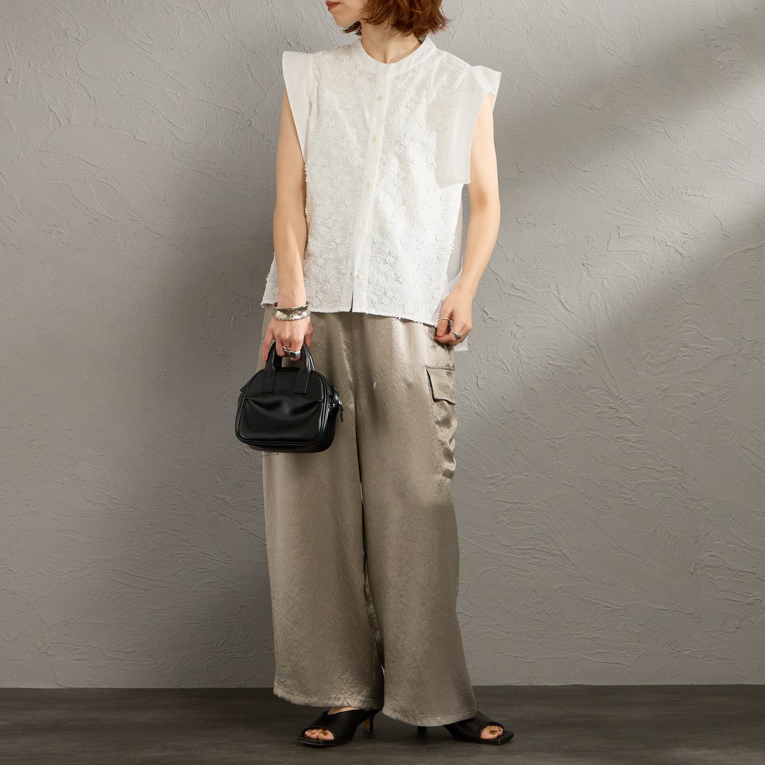 MARMARMAR [マーマーマー] スタンドカラーレースシャツ [1-830101] 11 OFF WHI &&モデル身長：158cm 着用サイズ：F&&