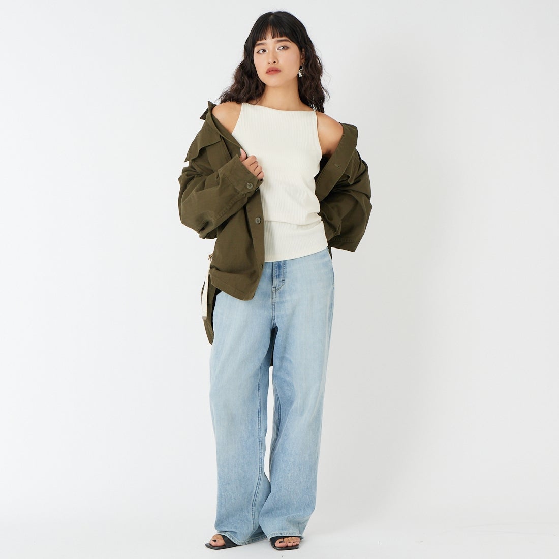 hwyl [ヒュイル] カップ付きタンクトップ [61285559] ｵﾌ &&モデル身長：162cm 着用サイズ：2&&