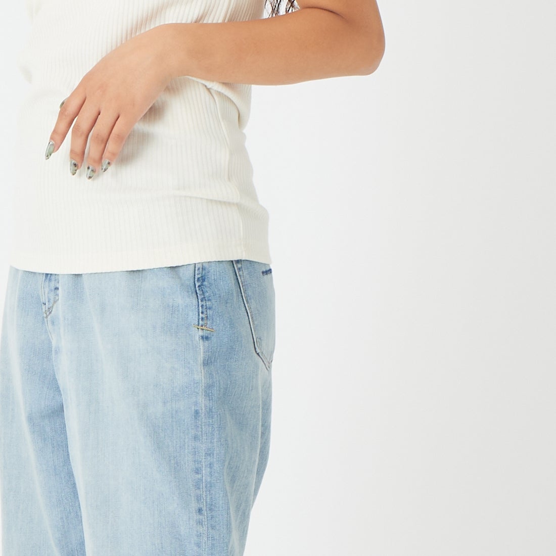 hwyl [ヒュイル] カップ付きタンクトップ [61285559] ｵﾌ &&モデル身長：162cm 着用サイズ：2&&