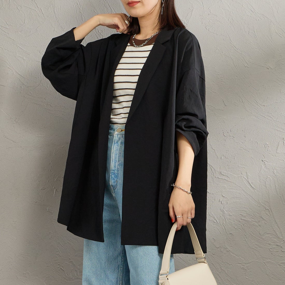 mizuiro ind [ミズイロインド] テーラードシャツジャケット [1-230170] 99 BLACK &&モデル身長：160cm 着用サイズ：F&&