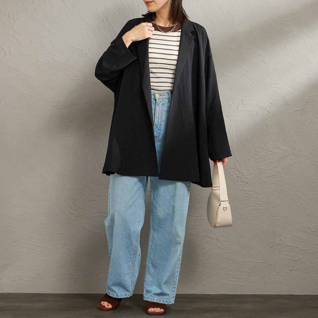 mizuiro ind [ミズイロインド] テーラードシャツジャケット [1-230170] 99 BLACK &&モデル身長：160cm 着用サイズ：F&&