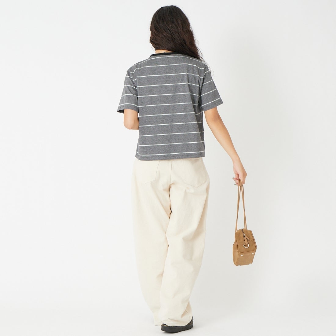 A.P.C. [アー・ペー・セー] トリコロールカラーボーダーTシャツ [T-SHIRT-COURAGE-F] 97 ANTHRAC &&モデル身長：162cm 着用サイズ：S&&