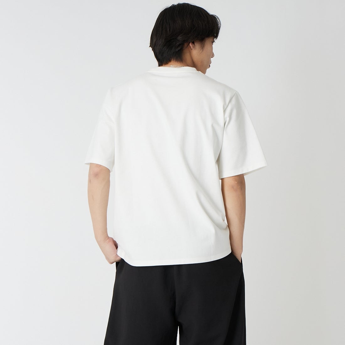 A.P.C. [アー・ペー・セー] ロゴ刺繍Tシャツ [T-SHIRT-DOUG] 81 CRAIE &&モデル身長：179cm 着用サイズ：M&&