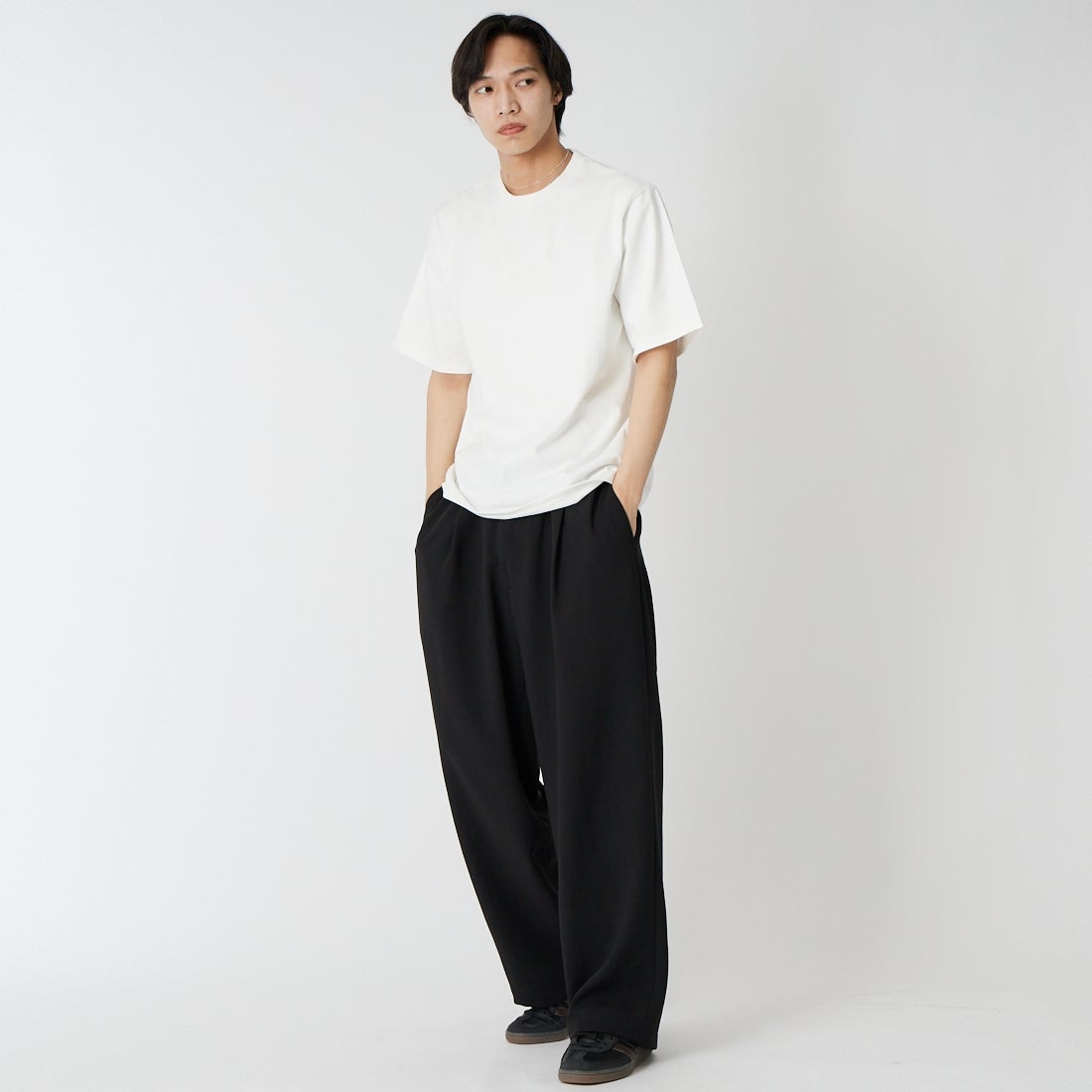 A.P.C. [アー・ペー・セー] ロゴ刺繍Tシャツ [T-SHIRT-DOUG] 81 CRAIE &&モデル身長：179cm 着用サイズ：M&&