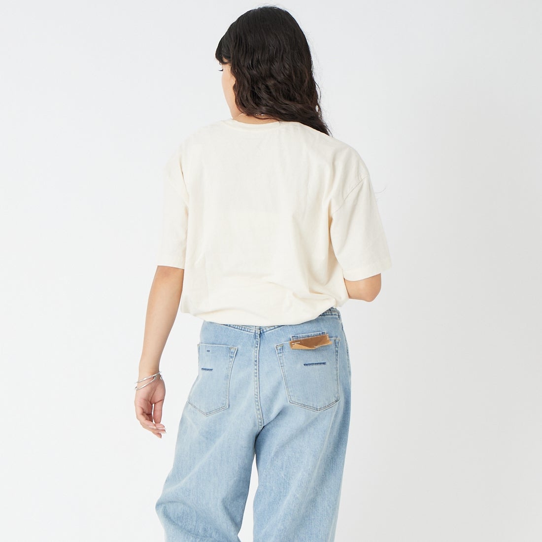 patagonia [パタゴニア] ウィメンズ デザート グロー オーバーサイズTシャツ [37868] UDNL &&モデル身長：162cm 着用サイズ：S&&