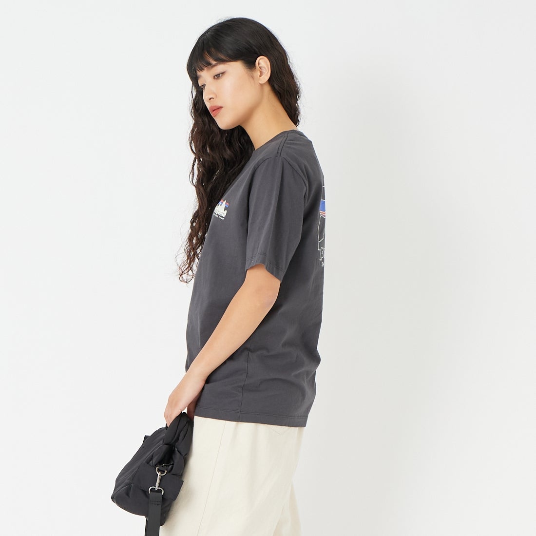 patagonia [パタゴニア] メンズ '73 スカイラインTシャツ [37841] INBK &&モデル身長：162cm 着用サイズ：XS&&