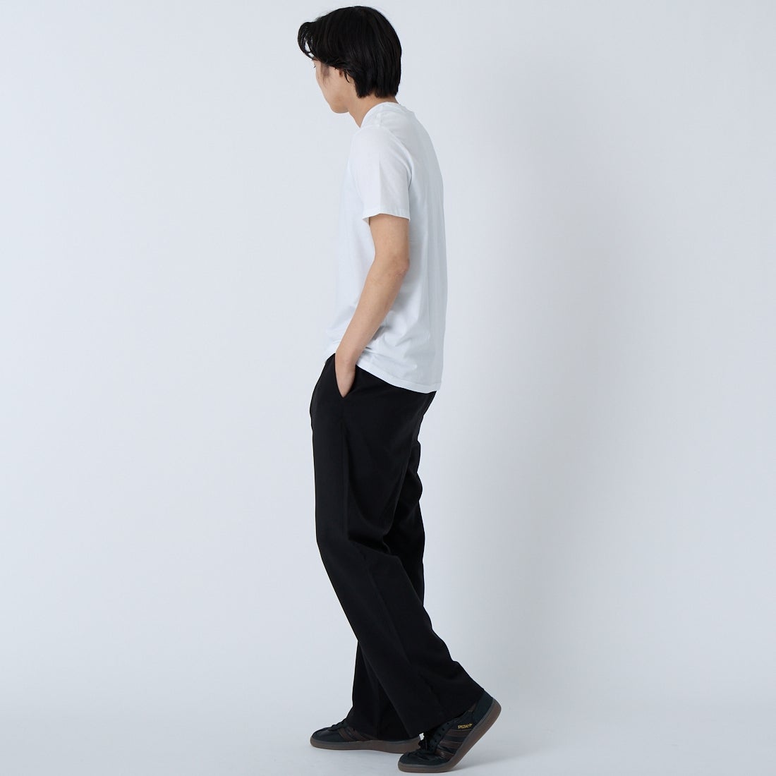 Calvin Klein [カルバンクライン] モノグラムバッジ クラシックTシャツ [4RC272G] YAF &&モデル身長：179cm 着用サイズ：S&&