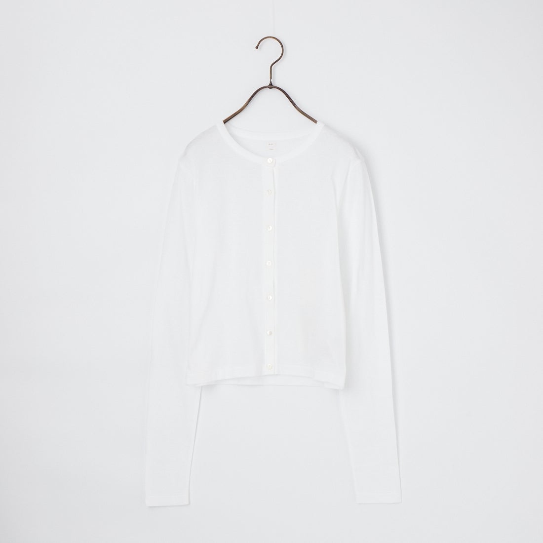 01 WHITE