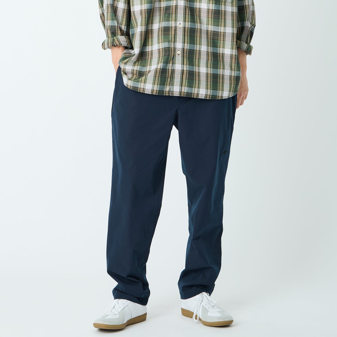 MIZUNO [ミズノ] 別注 4WAYストレッチ イージーパンツ [D2JFDW01-JF] NAVY&&モデル身長：179cm 着用サイズ：L&&