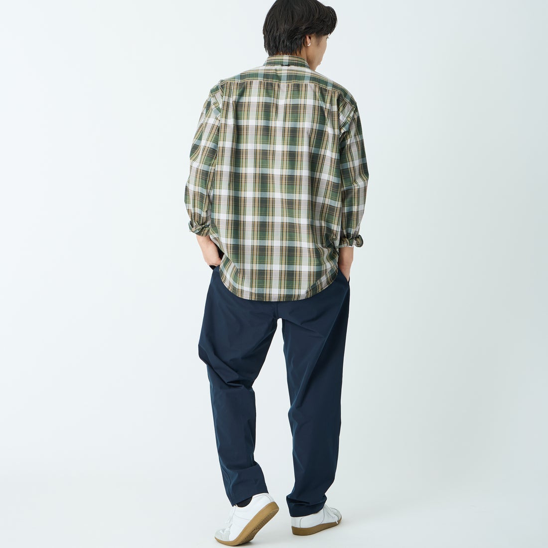 MIZUNO [ミズノ] 別注 4WAYストレッチ イージーパンツ [D2JFDW01-JF] NAVY&&モデル身長：179cm 着用サイズ：L&&