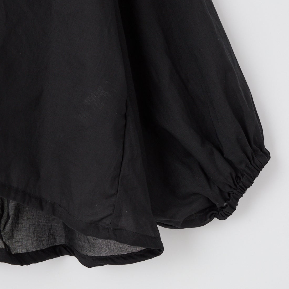 mizuiro ind [ミズイロインド] 別注 フード付き ワイドシルエット プルオーバーシャツ [50068-JF] BLACK