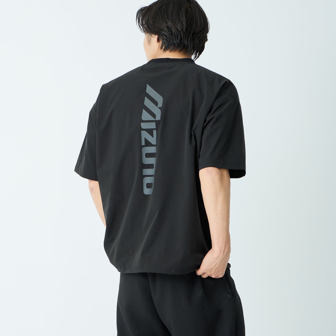 BLACK&&モデル身長：179cm 着用サイズ：L&&