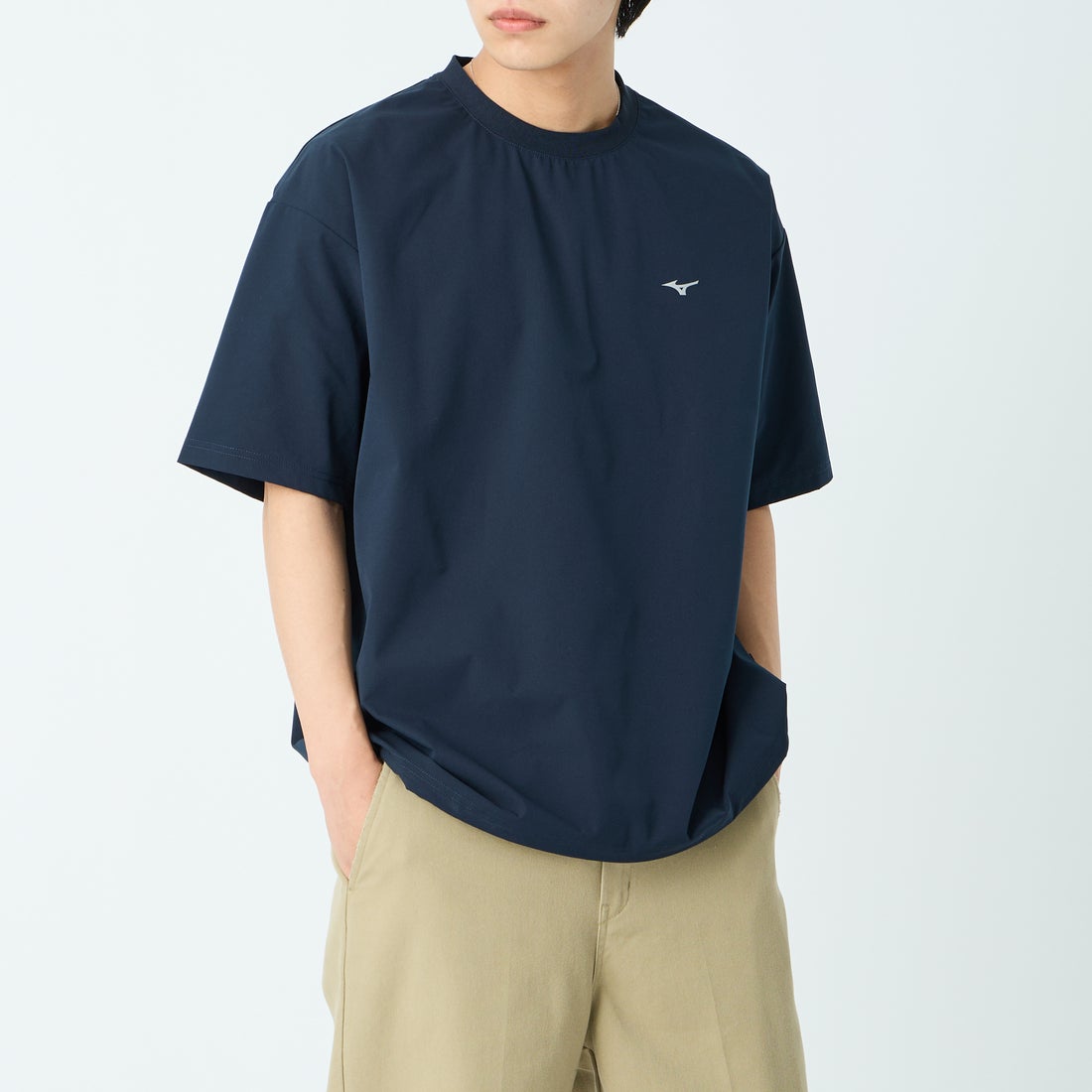 MIZUNO [ミズノ] 別注 4WAYストレッチ バックプリントTシャツ [D2JADW04-JF] NAVY &&モデル身長：179cm 着用サイズ：L&&